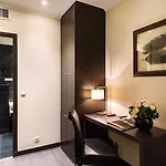 Hotel Arc Elysees Paris