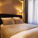 Arc Elysees Hotel