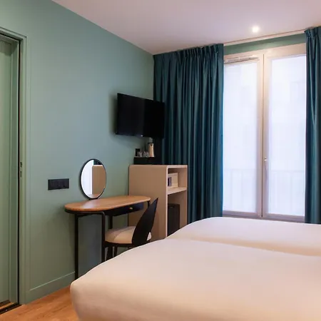 Hotel Arc Elysées Parigi