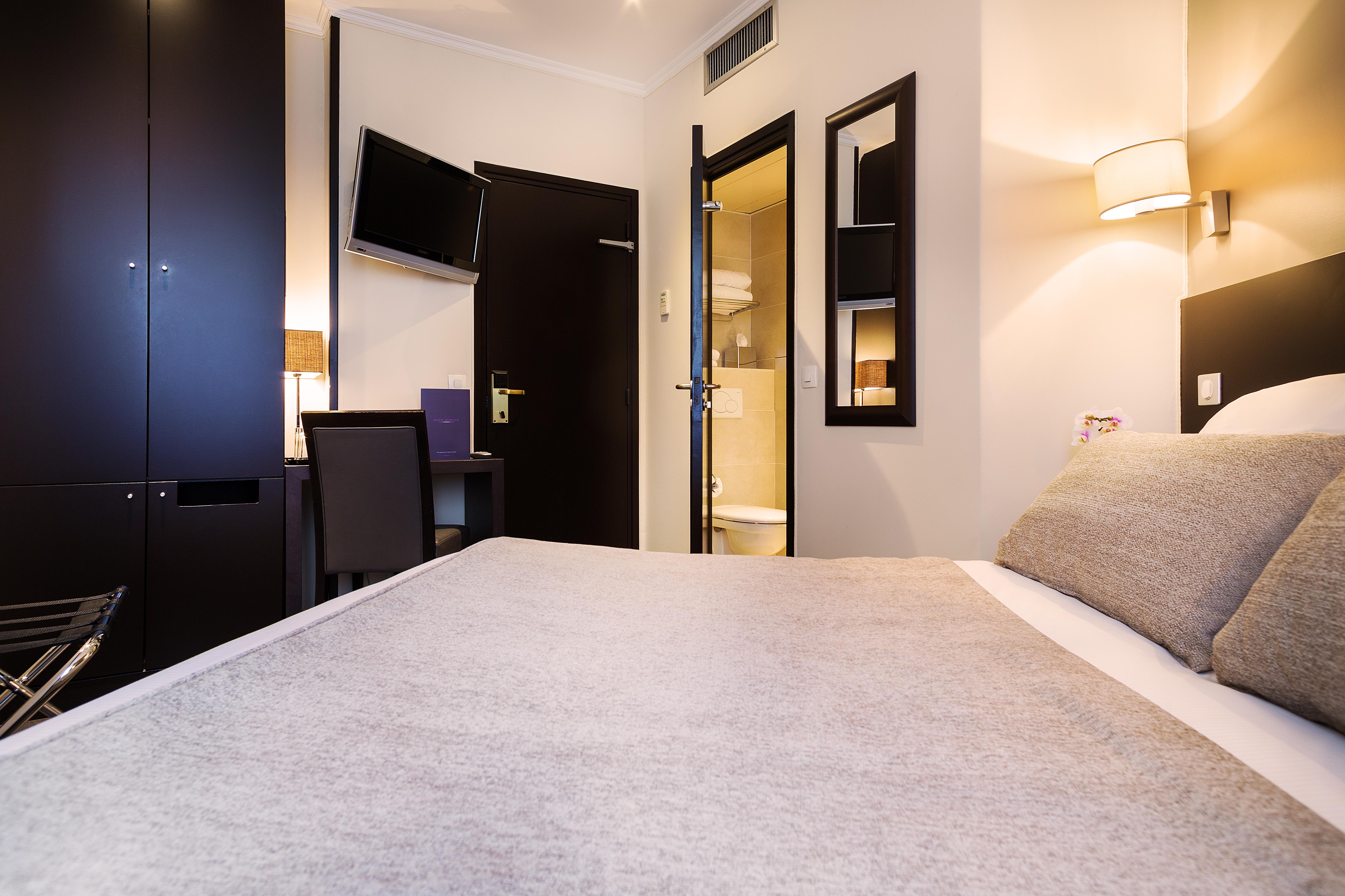 Hotel Arc Elysees Paris