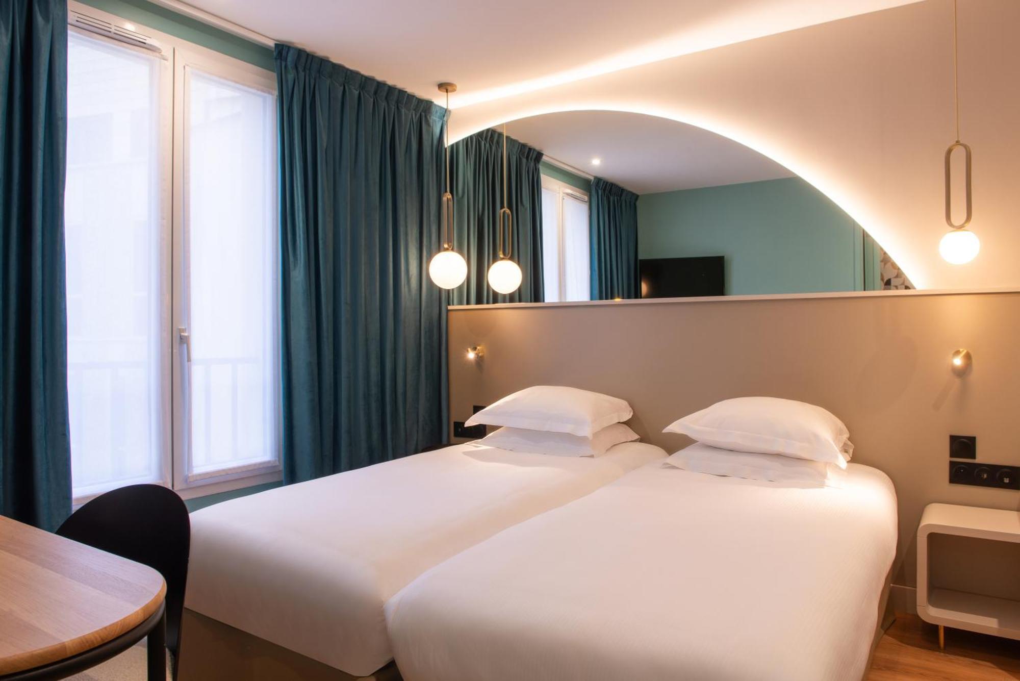 Arc Elysees Hotel 3*