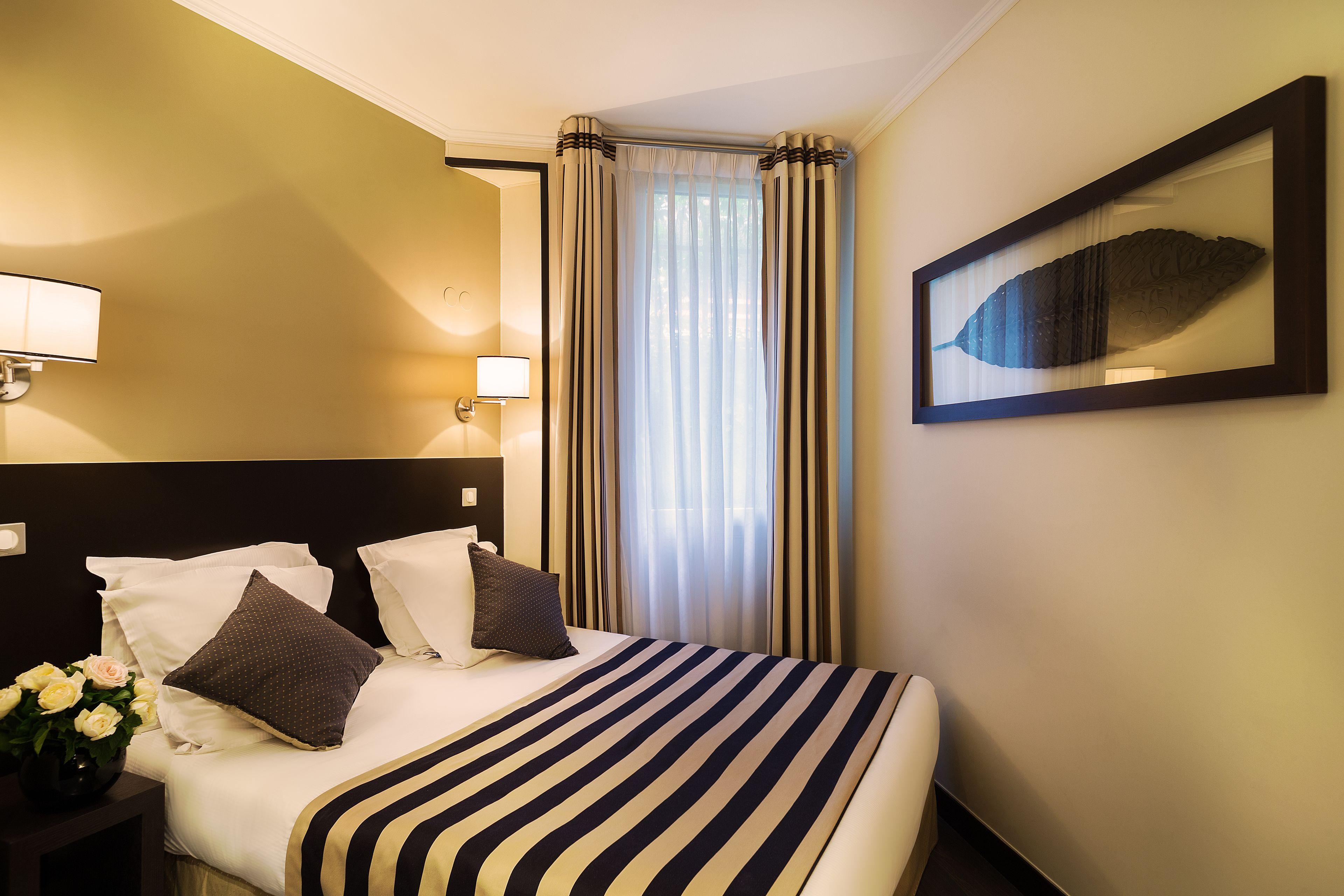 Arc Elysees Hotel Paris