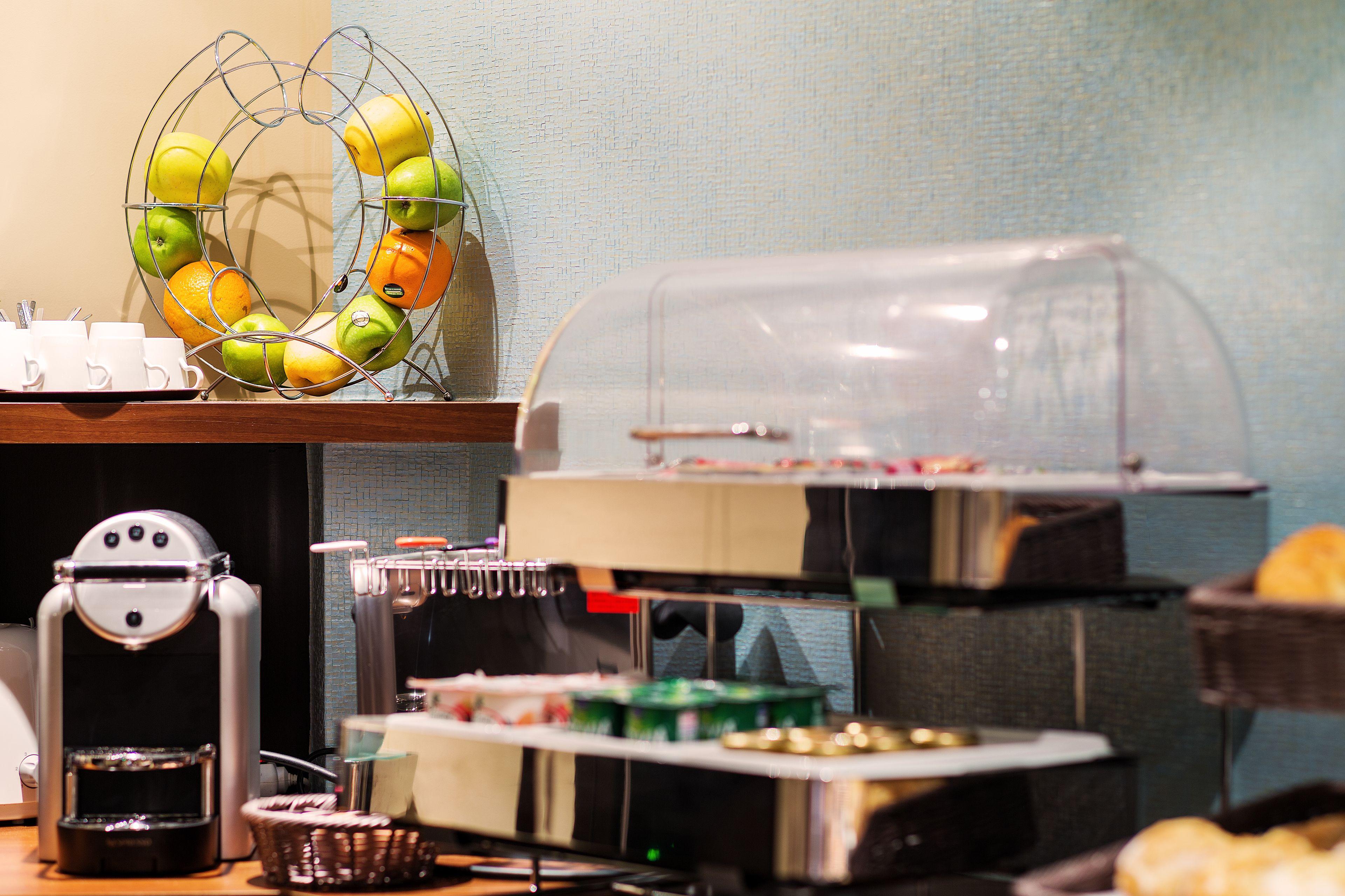 Arc Elysees Hotel 3*