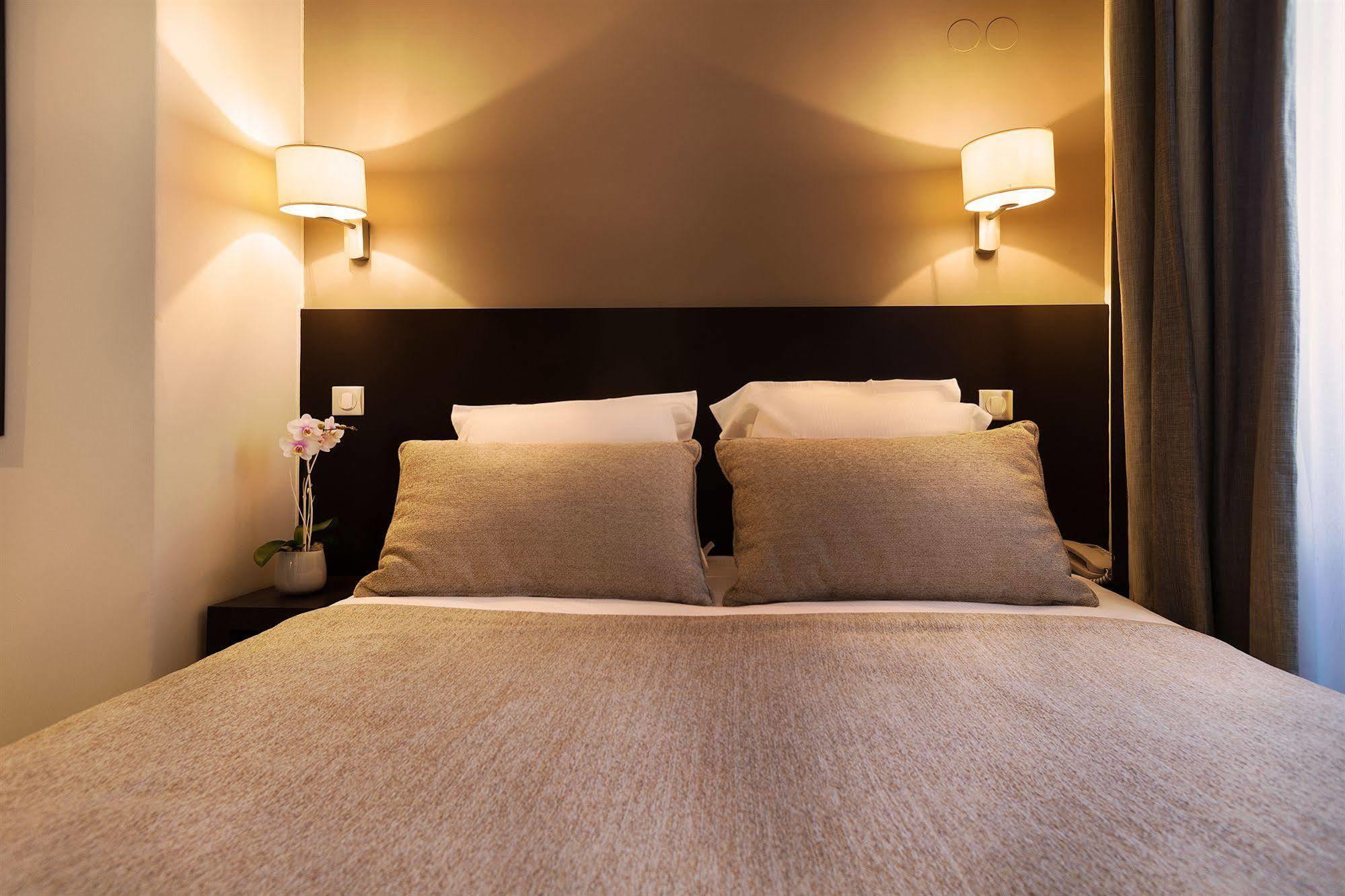 Hotel Arc Elysées Parigi